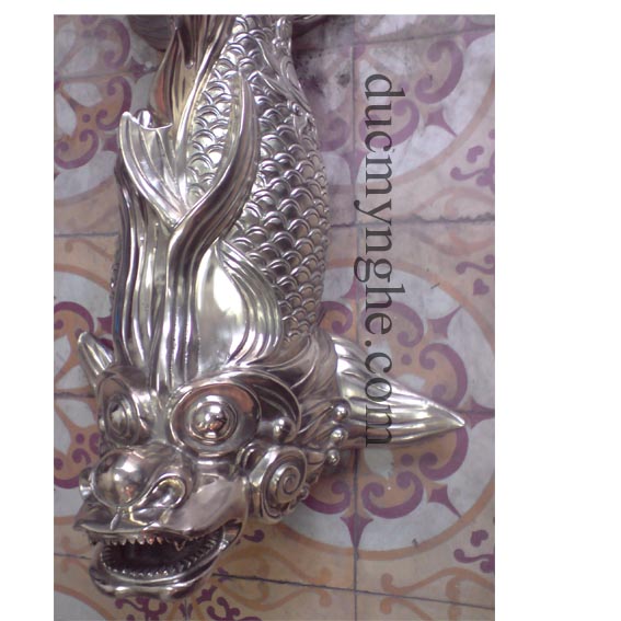 Cá chép phun nước tiểu cảnh đúc bằng đồng cho khách sạn Majestic TD005 - Hình 4