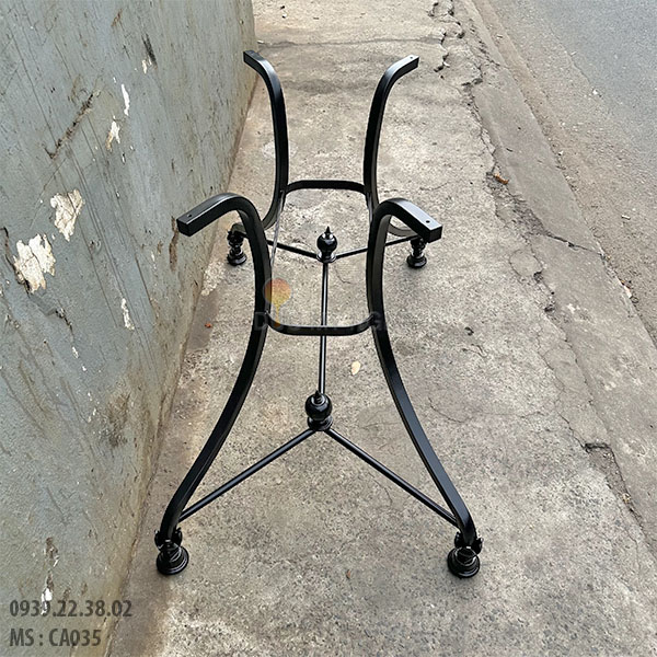 Chân Bàn Ăn Sắt Uốn Liên Kết Hoa Văn Đúc Nhôm CA035 - Hình 2