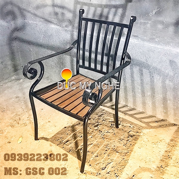 Ghế Sắt Cafe Gỗ Nhựa Ngoài Trời Thép Cán Sơn Tĩnh Điện GS002