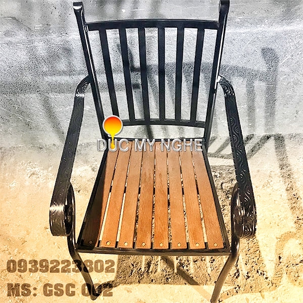 Ghế Sắt Cafe Gỗ Nhựa Ngoài Trời Thép Cán Sơn Tĩnh Điện GS002
